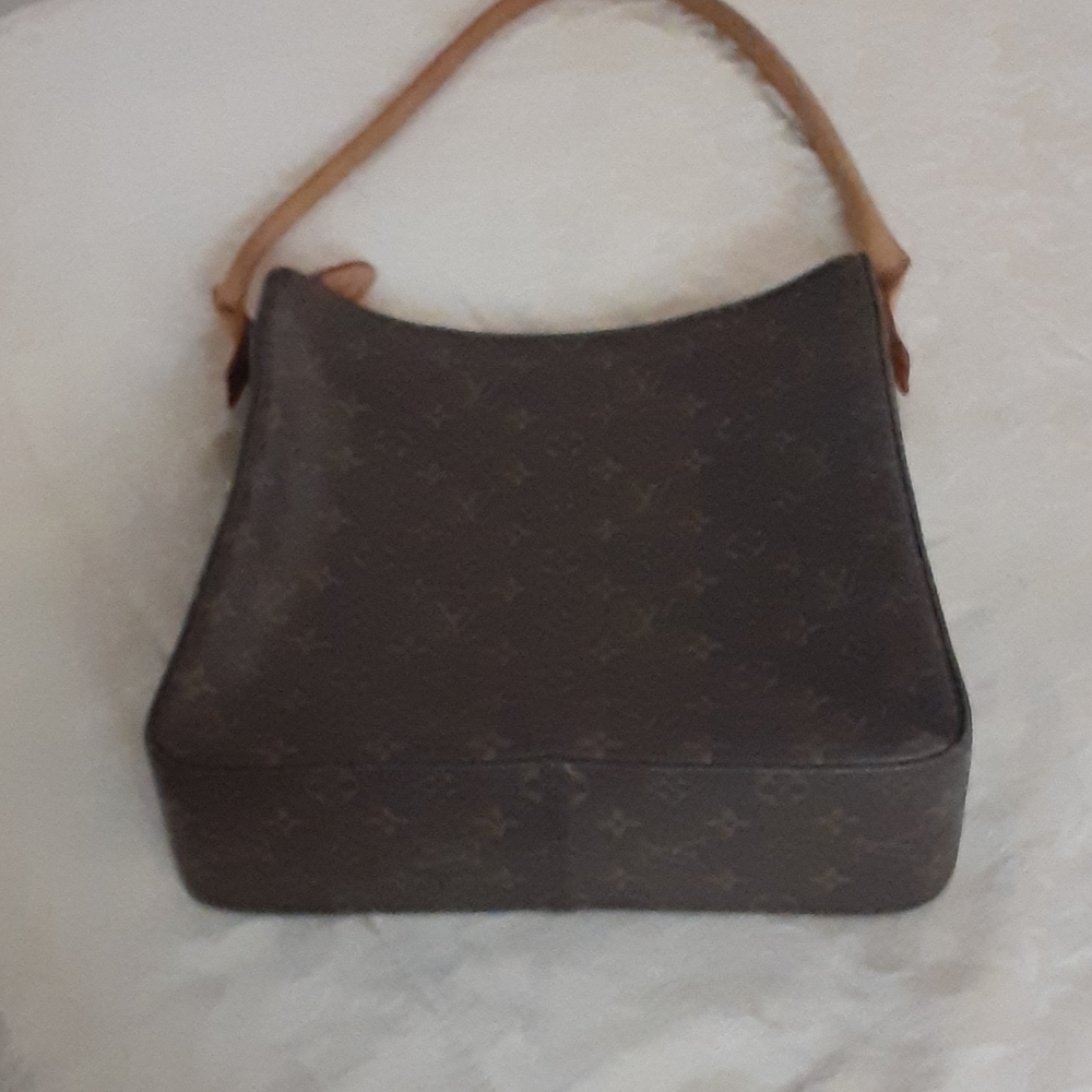 Not authentic LV 13x12x4